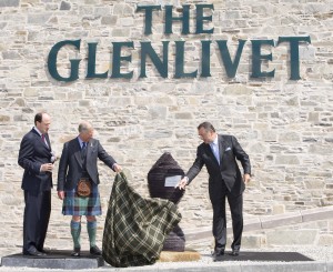 hrh-the-prince-of-wales-officially-opens-the-new-expansion-at-the-glenlivet-visit07