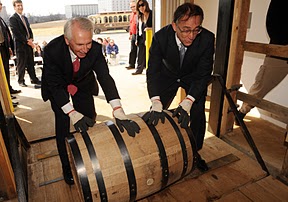 max_gov_beshear_barrel_rolling