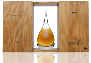 70cl-decanter-with-wooden-box-revised-branding3