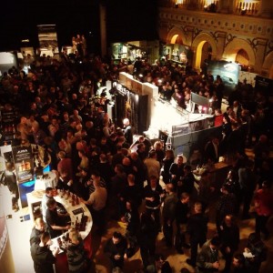 AA 1908019_10152211293417456_1782984054_n