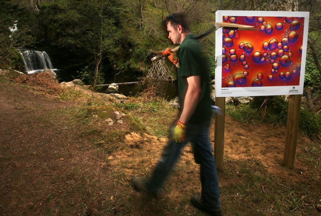 ABERLOUR LAUNCHES WORLD'S FIRST OUTDOOR WHISKY ART GALLERY 4