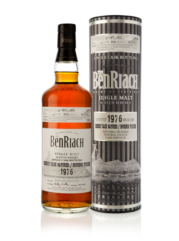 AA BenRiach_Batch_11_1976_cask_529_infront_LR