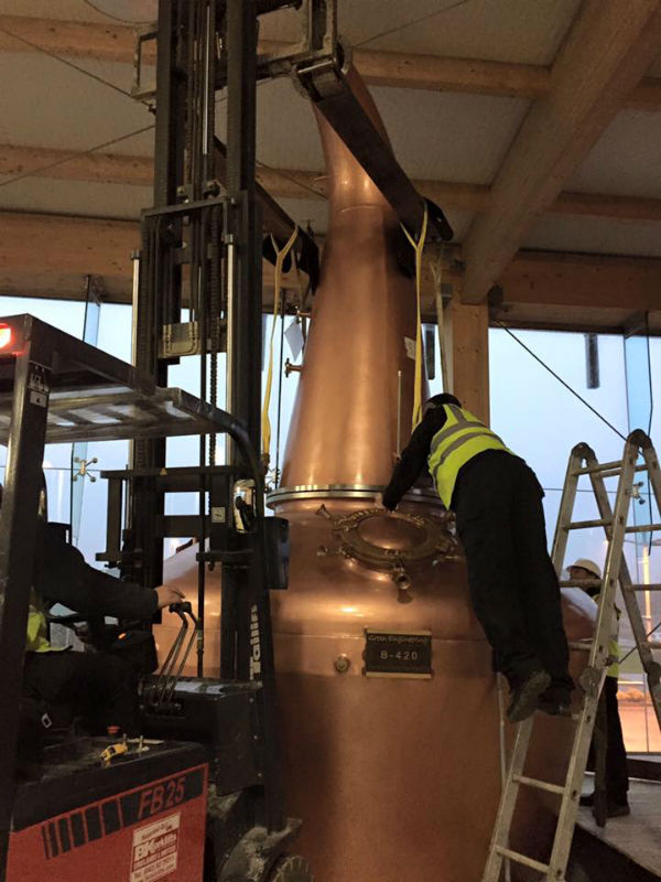 working-on-the-stills-at-boanne-in-drogheda