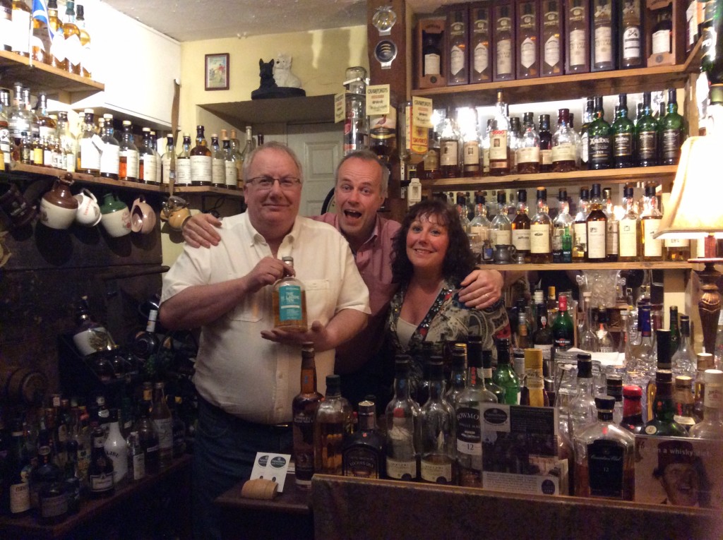 Liz and Paul of mcleanscotland whisky tours sharing drams with Ingvar Ronde