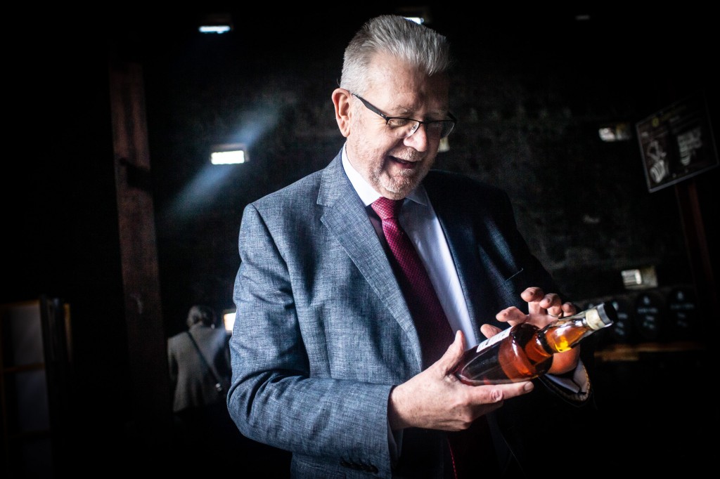 SML - MIKE RUSSELL VISIT TO GLEN SCOTIA DISTILLERY (2) (003)